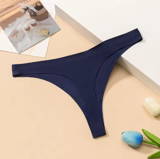 Seamless thong