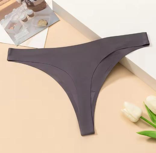Seamless thong